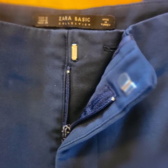 ZARA Women's Basic Zip Pockets Flat Front Blue Ankle Pants - Size M - Picture 5 of 13